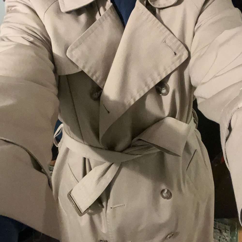 Classic VINTAGE London Fog Tan Women's Lined Trench Coat - Picture 10 of 10